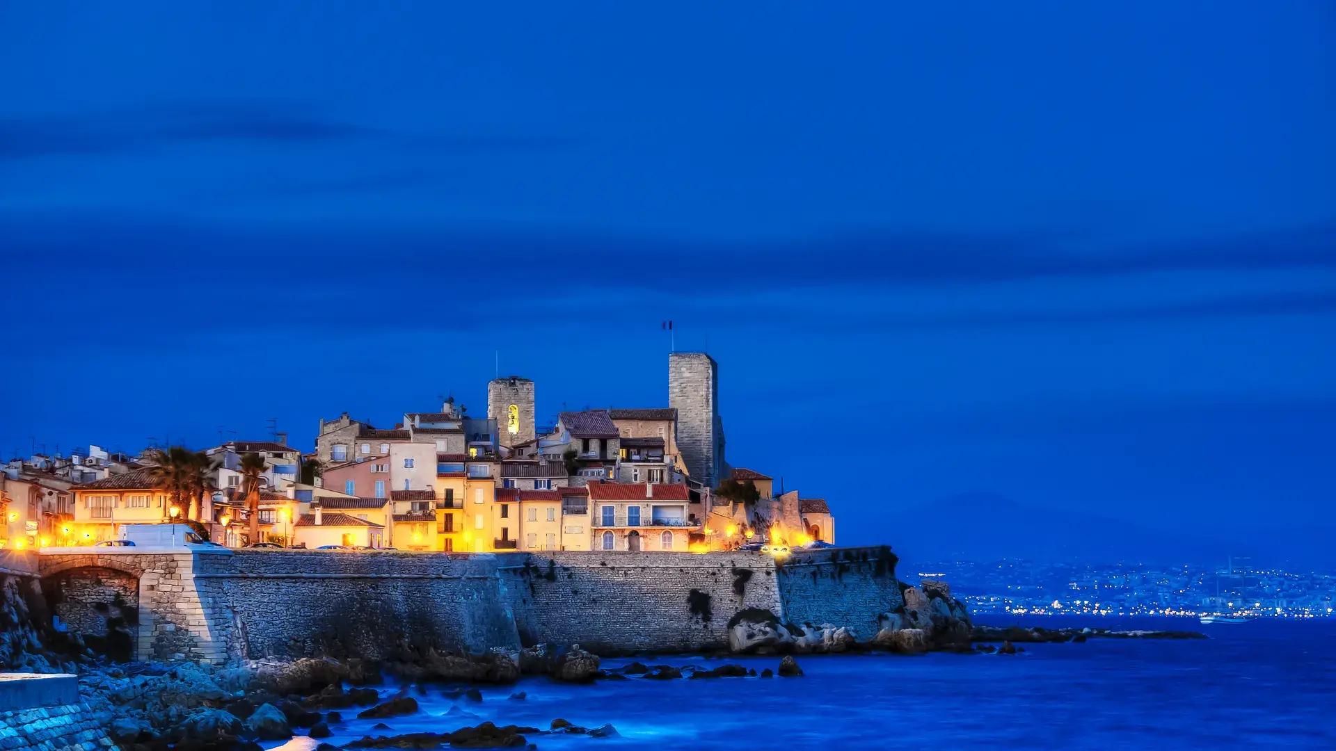 Syndic immobilier, agence immobilière à Villeneuve-Loubet, Syndic immobilier Alpes Maritimes, Changer de syndic, demande de location