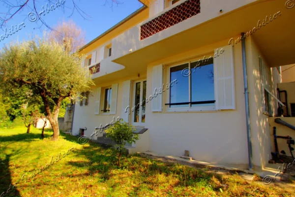 Maison 5 pièces sous compromis