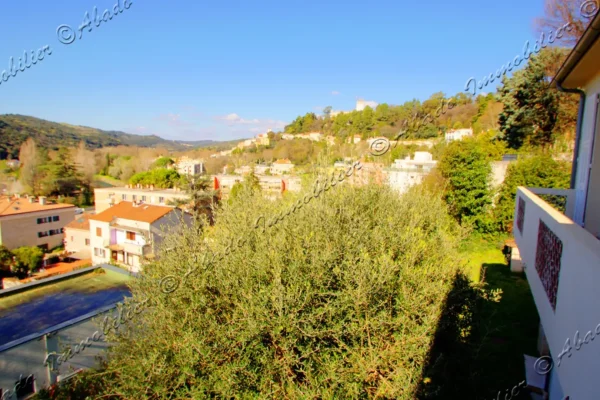 Maison 5 pièces sous compromis